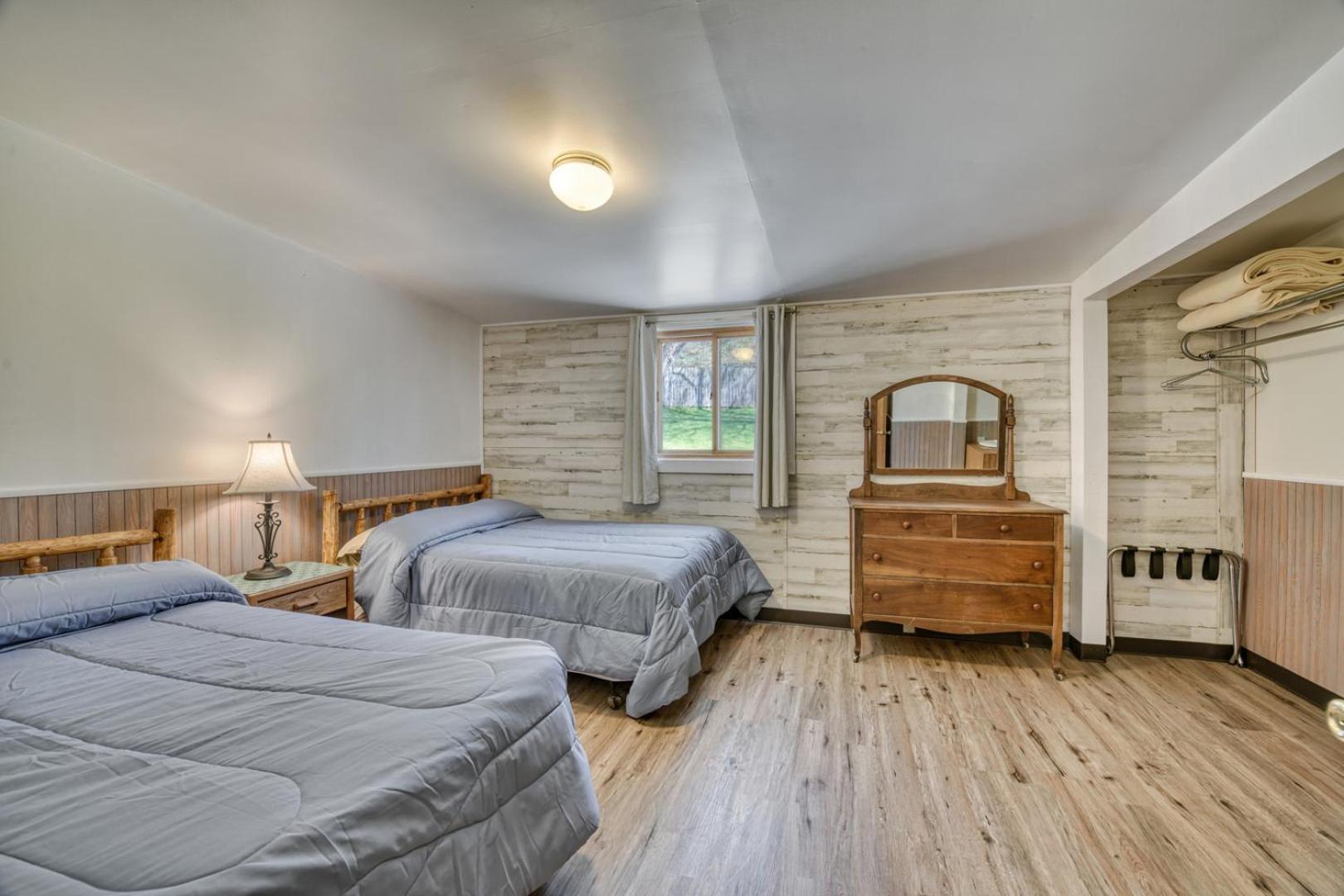 Edgewater Resort アイアンマウンテン エクステリア 写真