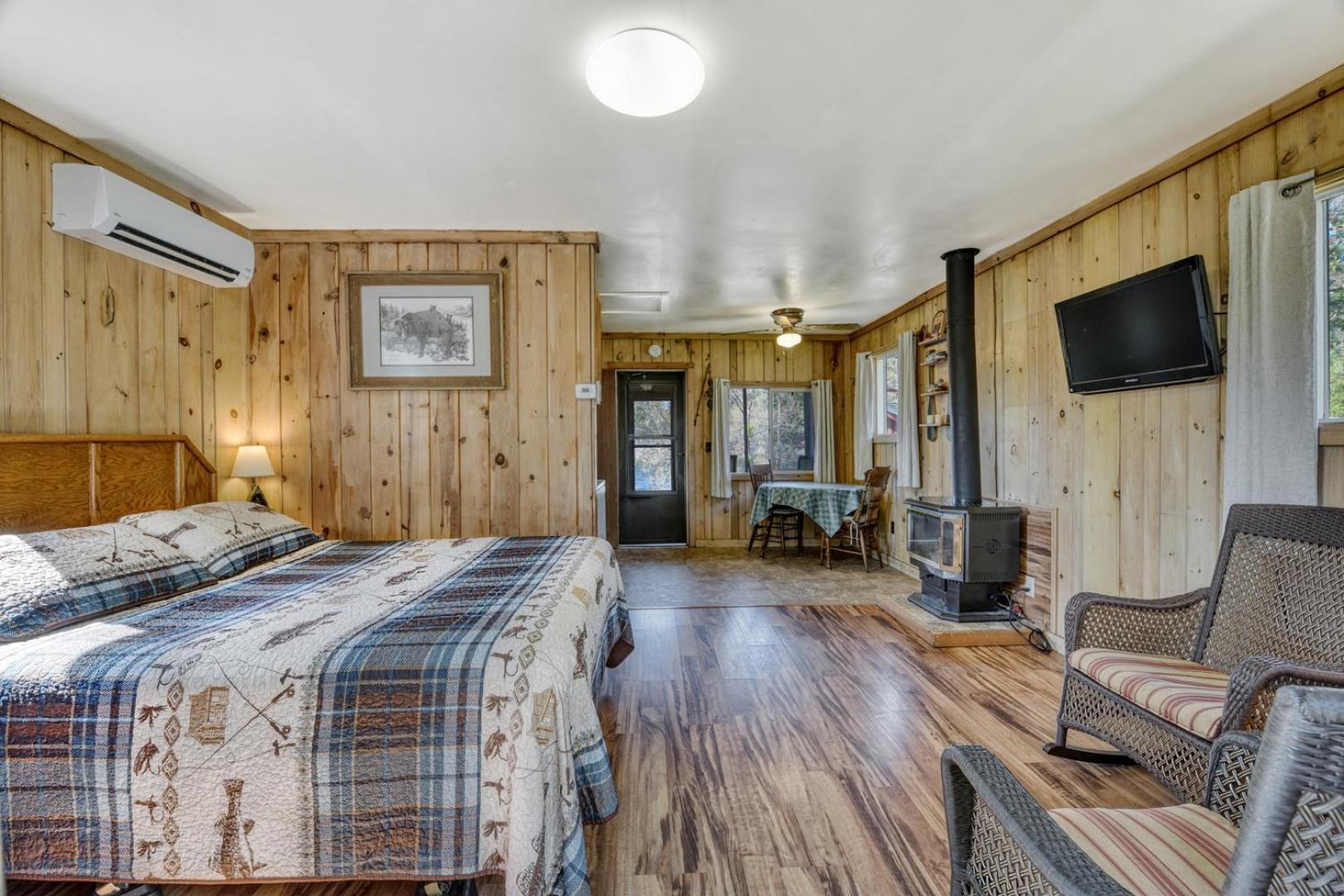 Edgewater Resort アイアンマウンテン エクステリア 写真